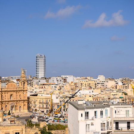 F11 Room 3, Private Room Two Single Beds Shared Bathroom In Shared Flat Msida Exterior foto