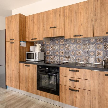 F11 Room 3, Private Room Two Single Beds Shared Bathroom In Shared Flat Msida Exterior foto
