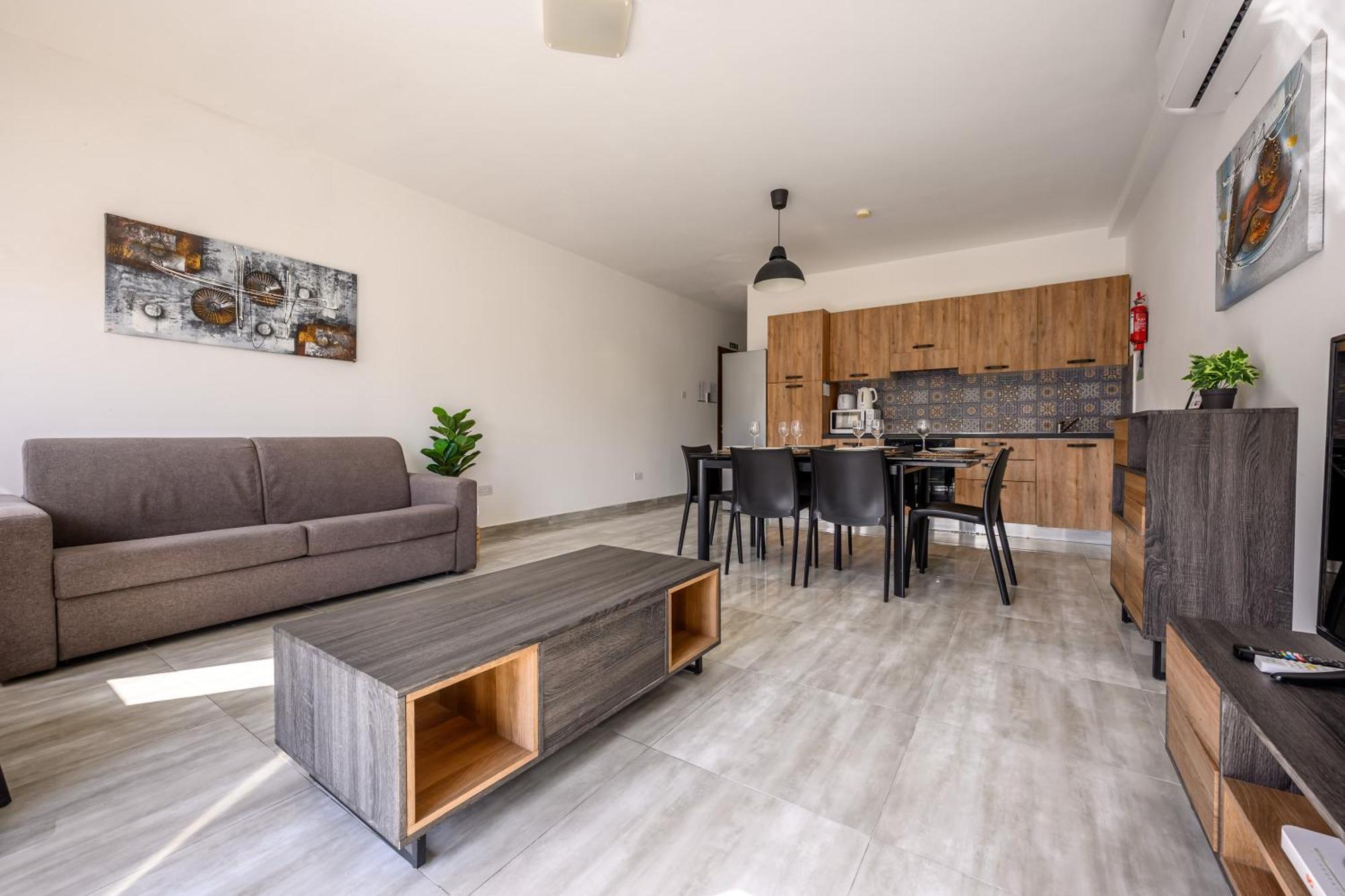 F11 Room 3, Private Room Two Single Beds Shared Bathroom In Shared Flat Msida Exterior foto